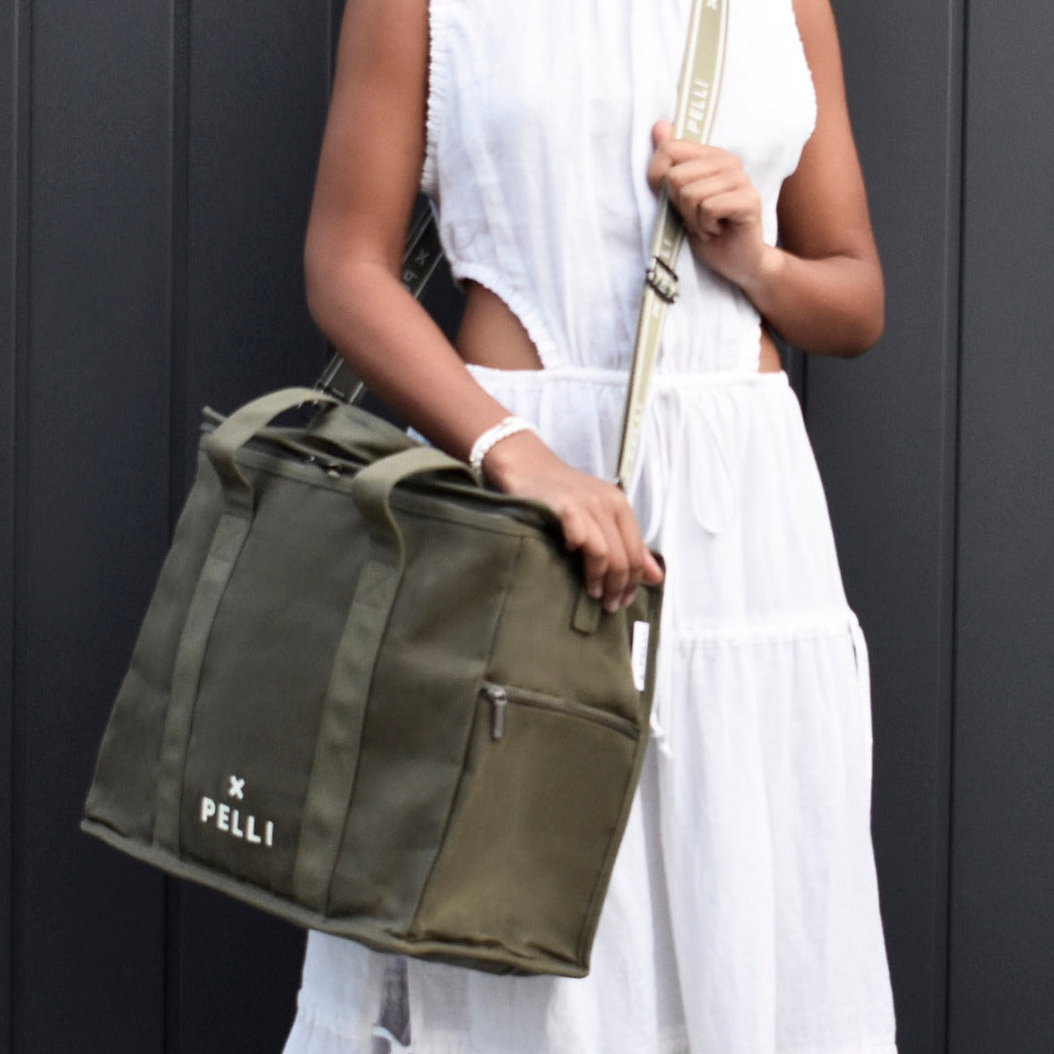 Cooler Bag Australia I Waxed Canvas in Dark Green I Pelli Bags