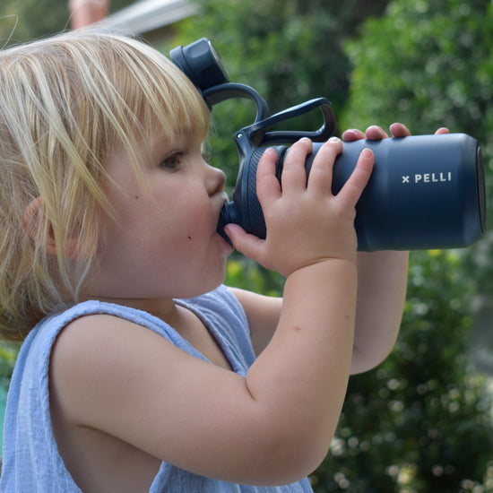 Load image into Gallery viewer, Kid&amp;#39;s Small Water Bottle 350 mL
