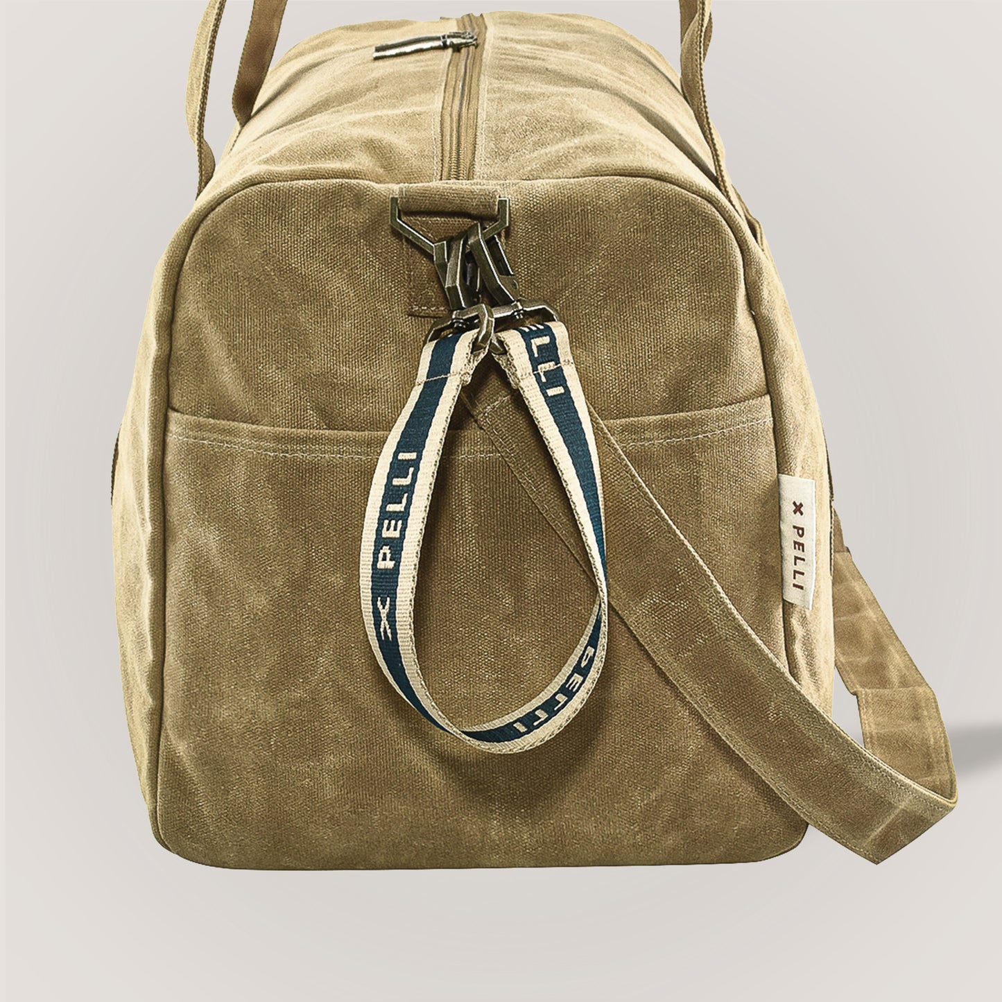 Mandu Medium Waxed Canvas Duffle Bag - Ginger